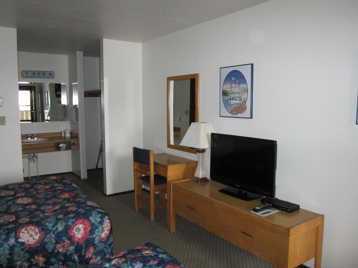 Airport Chalet Whitehorse Exterior foto