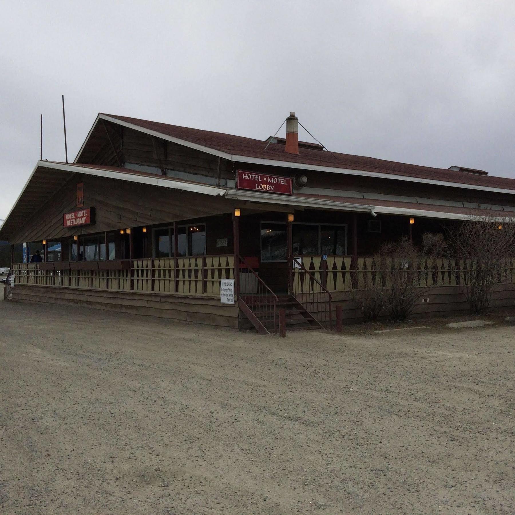 Airport Chalet Whitehorse Exterior foto